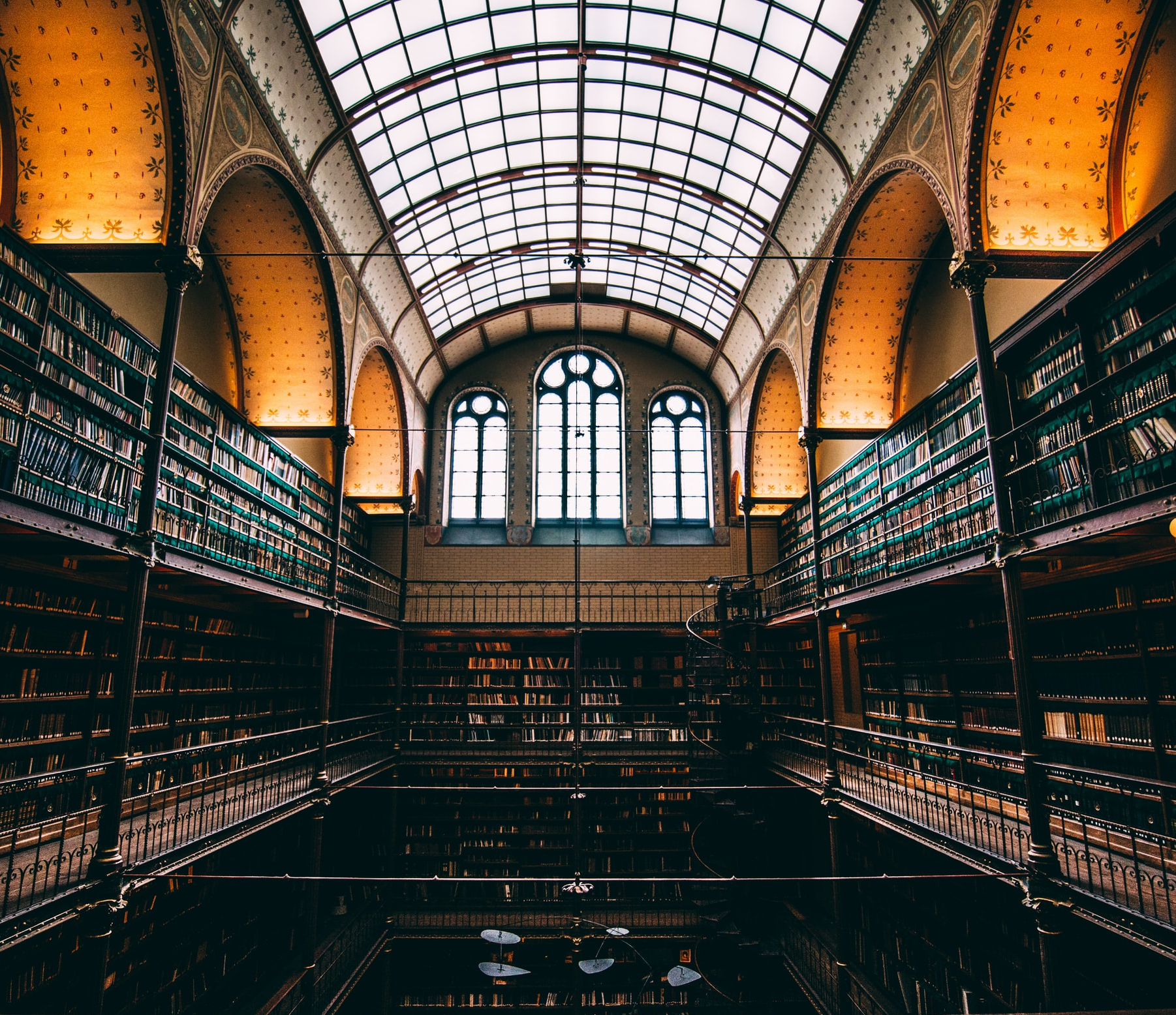 Library Shelves over several floors under domed ceiling